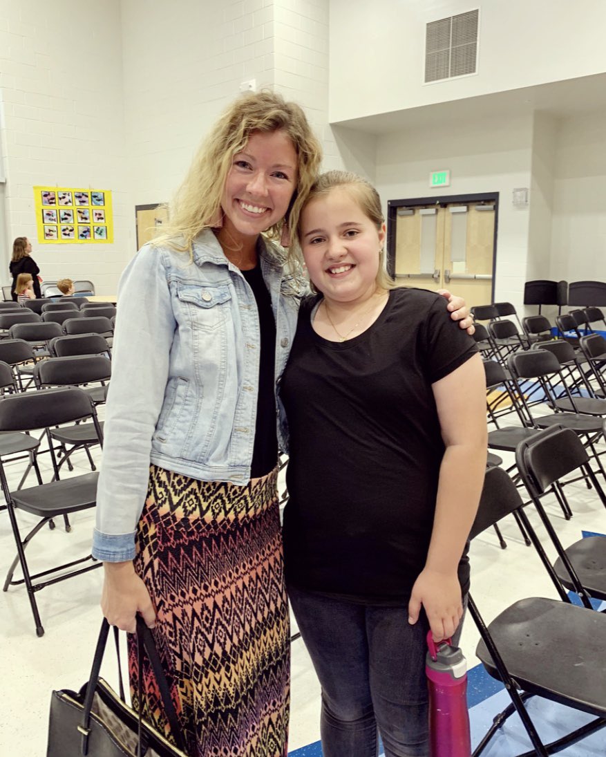 SZimmer1819's tweet photo. So much talent at AOE!!! So proud of all the superstars who performed! 🤩 #angeloakes https://t.co/SE4R73jjkC