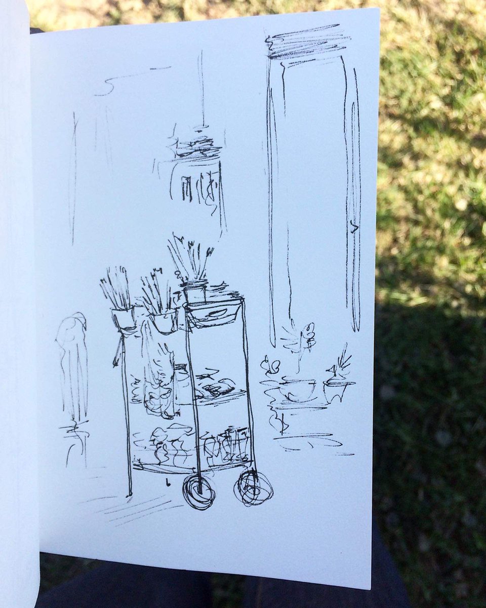 sevdaktmn's tweet photo. Painter #DailyReminderOfWhatSurroundedHim #Sketchbook #Drawing #TravelingArtist #TopCornerOfNowhere #Atelier #ArtStudio https://t.co/OErg3Gh4X5