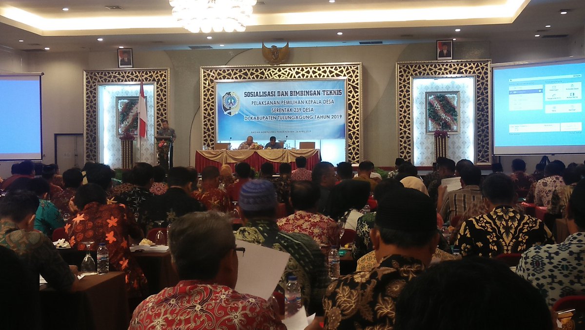 suko_wi's tweet photo. 239 Desa di Kabupaten Tulungagung Jawa Timur bersiap melakukan Pilkades Serentak pada tanggal 9 Juli 2019 https://t.co/ARuJ7OeJmM