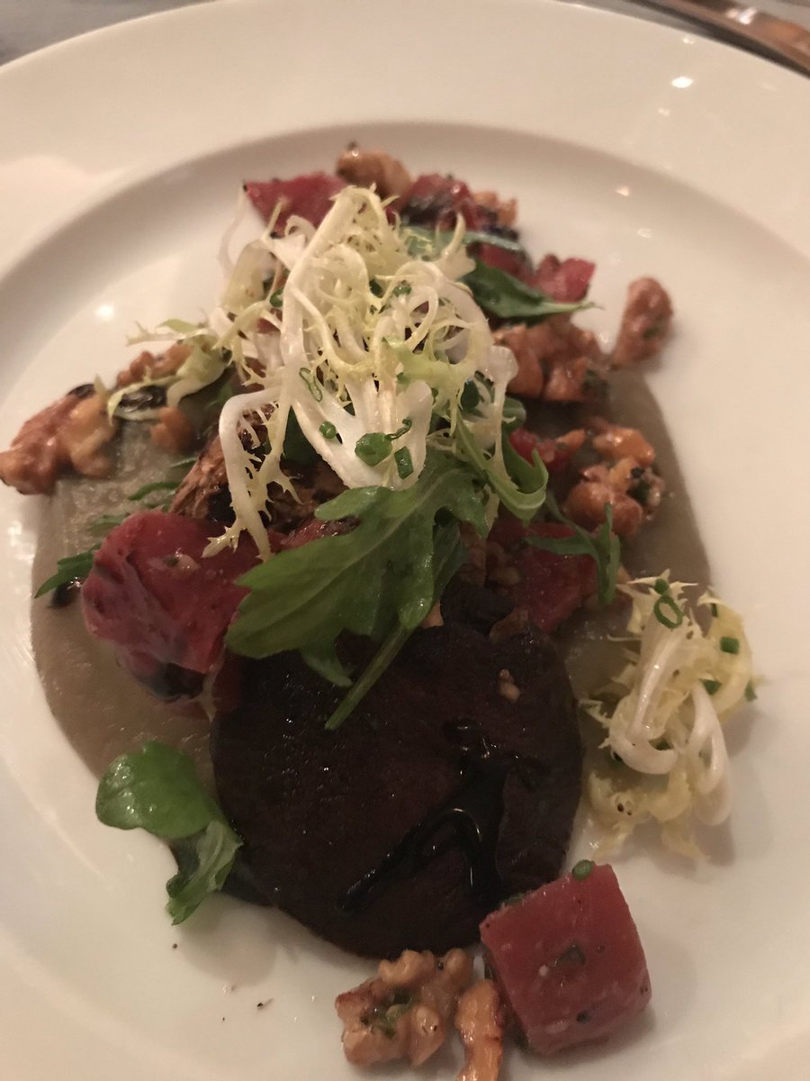TriBizTech's tweet photo. The veg option at #TriBizCEO because I know you were curious: https://t.co/uBxGyWj9nl