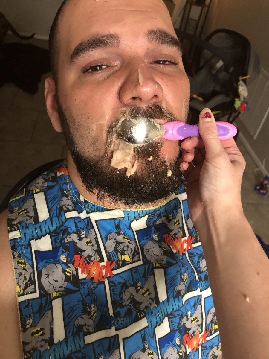 DisBabyBat's tweet photo. This is what happens to bad boys who don’t listen to mommy @dismommabat  message her for sessions so you can have fun too #abdl #mommydom #diaperboy #diaperfetish #adultbaby https://t.co/K40eNUdx7g