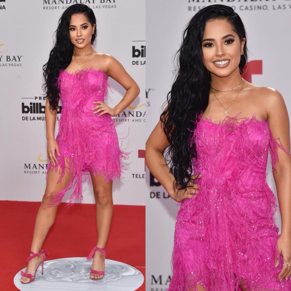 vestido rosa anitta