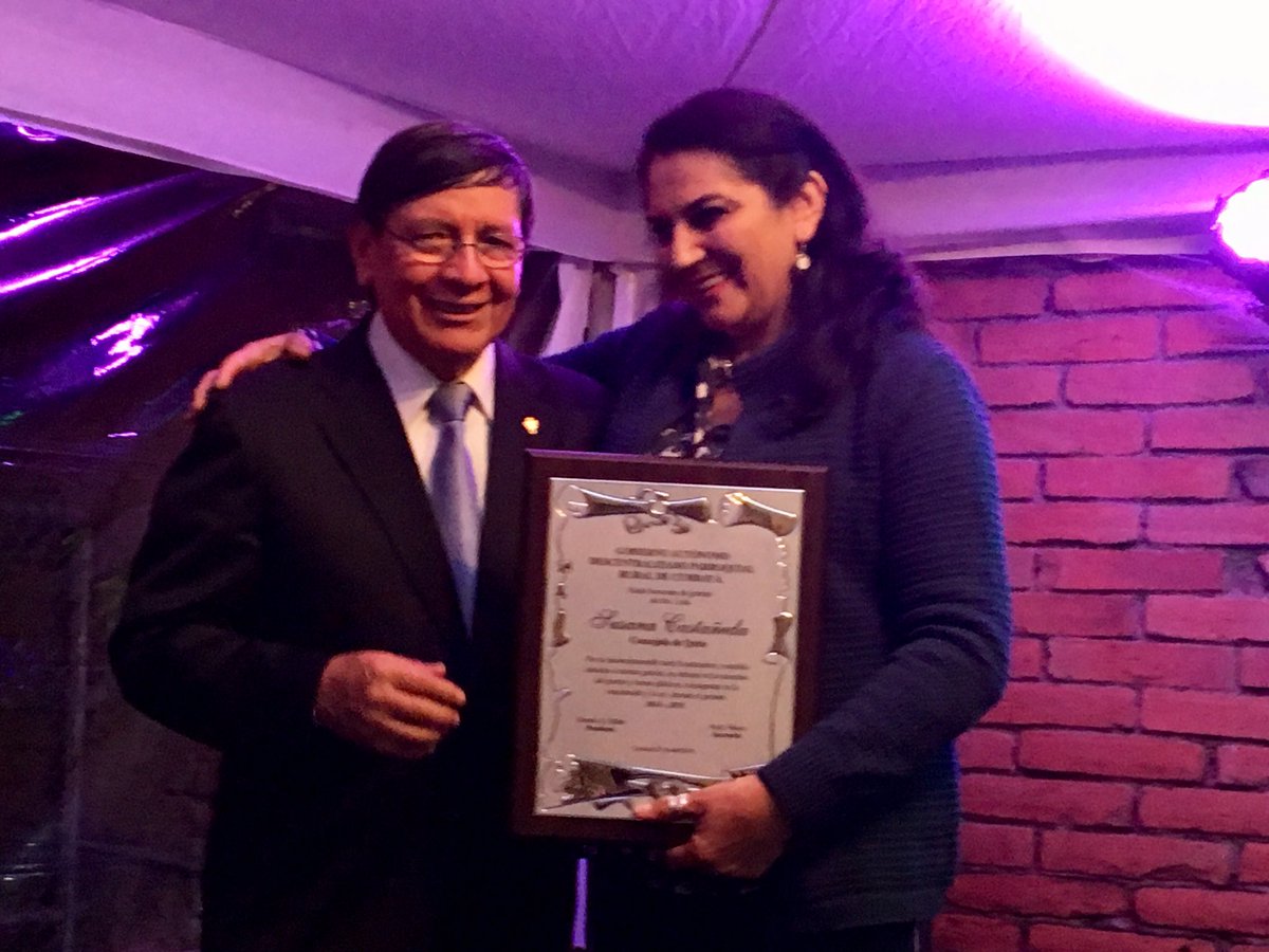 SusanaCastanedV's tweet photo. Agradecemos al GAD de #Cumbayá y a sus autoridades con quienes hemos trabajado juntos, transparentemente y con el corazón, ha sido un orgullo representar a las parroquias rurales de #Quito https://t.co/g62c7YQcF6