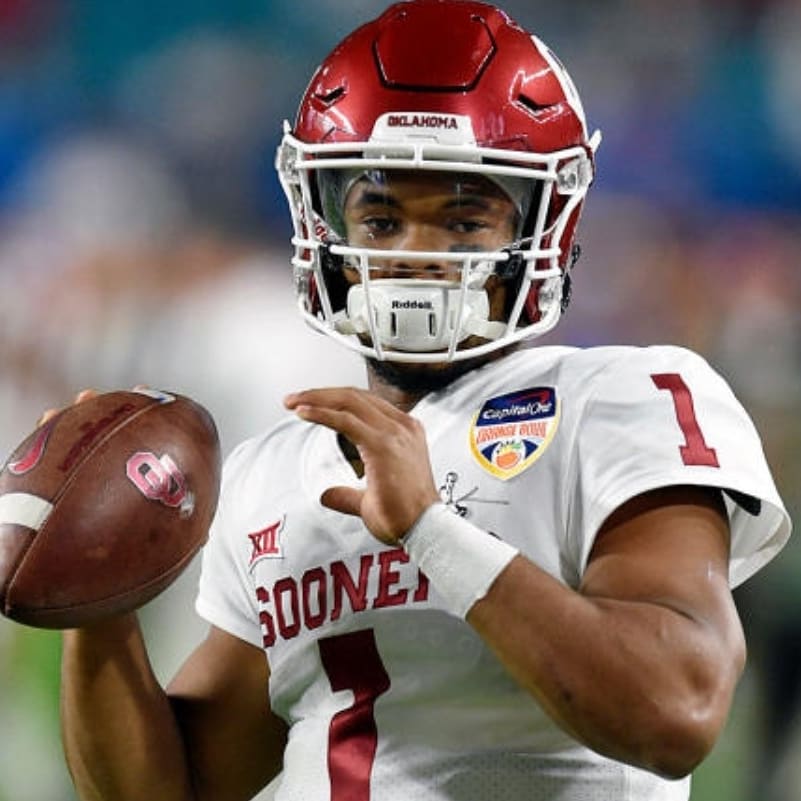 talksportsshow's tweet photo. Kyler Murray selected number 1 overall to the Arizona Cardinals..
Comment below if this was the right move by the Cardinals...
#talkingsports #talkingsportsshow #thetalkingsportsshow
#Miami #sports #sportsnews #NFLDraft #NFLDraft2019 #NFLNews #NFLDraftAnalysis #NFL https://t.co/JOq8gjVNBo