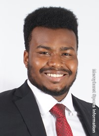 MercyhurstFB's tweet photo. With their 17th, 18th, 19th, 20th Picks in the 2019 Green & White Spring Game Draft.....
The WHITE TEAM selects:
17th: RB-Grayson Taylor
18th: FB-Donny Bryant
19th: RB-Cortez Watson
20th: LB-Harris Williams
#LsUpAnchorDown #SpringGame2k19 https://t.co/8wPYn4chcJ