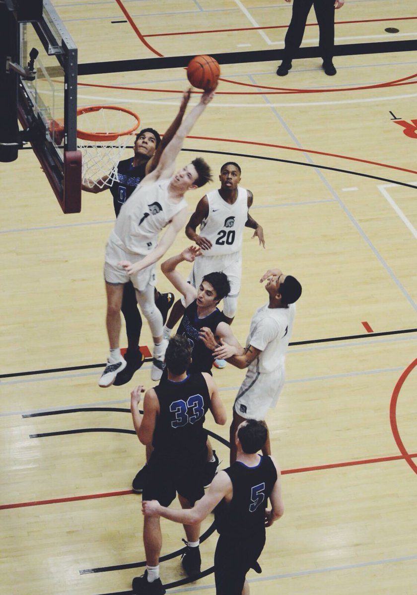 thejonparker2's tweet photo. I’ve been blessed with the opportunity to play college basketball. I would like the thank my coaches and Everett CC for the unforgettable experience I’ve had. https://t.co/RLhSDojQGs