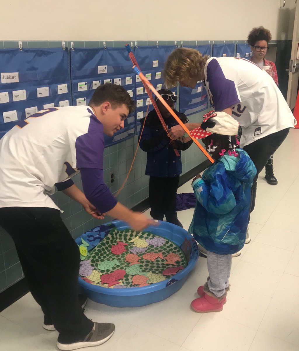 rthsbaseball's tweet photo. Great reading and family event tonight hosted by principal Ms Krall and the Pleasant Acres staff @PAPride137. Very well run event and tremendous turnout. https://t.co/BjQdJrgg9a