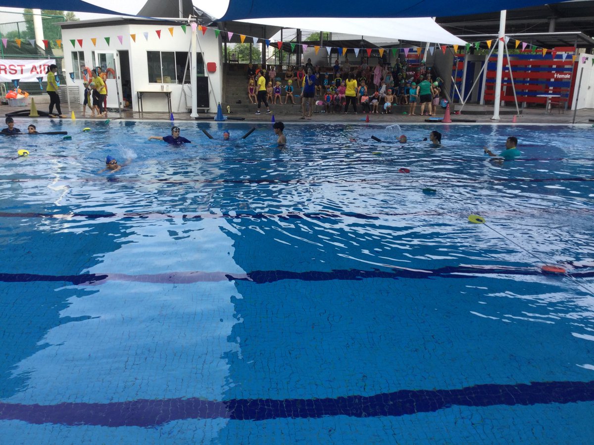 There is energy and excitement in the air at the MP1 Swimming Gala 2019! Big shout to Mr Bert, the PE team, teachers and prefects! #HIS_learning <a href="/HISPriPE/">HISPriPE</a>