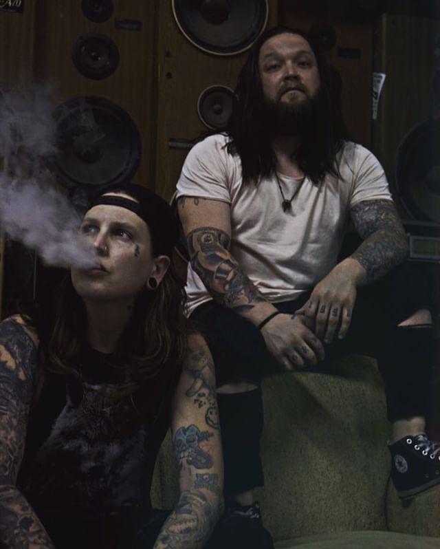 jerryleeondrumz's tweet photo. My fellow long hair 
#vnb #tattedup #longhair #vapelife #sterio #rythmsection https://t.co/yWDzDlpQzY