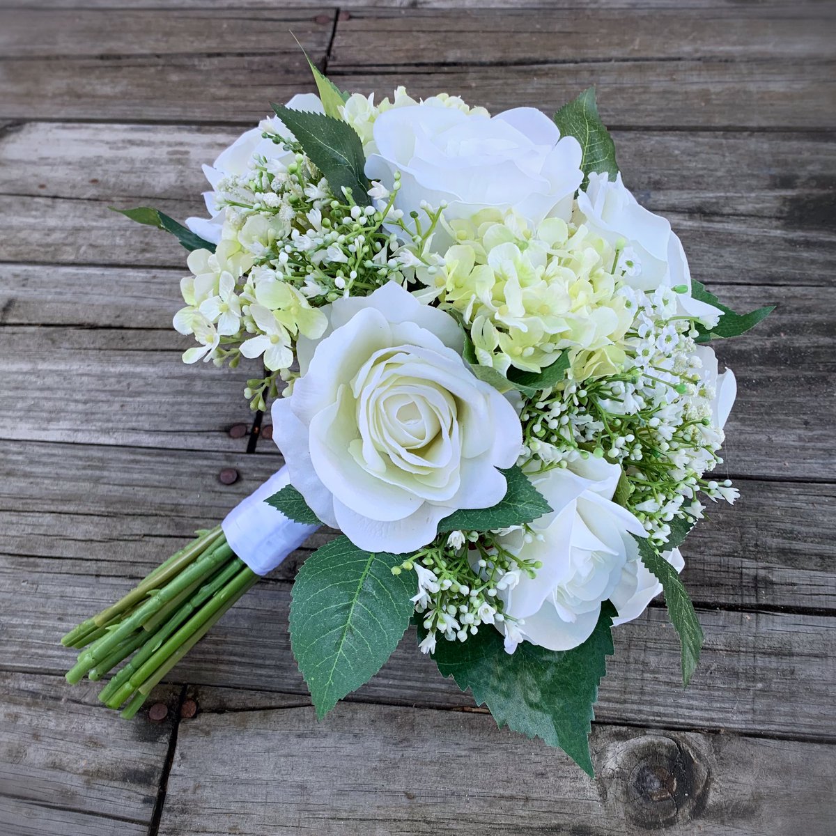 _Ruffledroses's tweet photo. @CherylBurke @InsideWeddings @TheRomonaKeveza Do you have your #bouquet yet to go with your dress? What style or theme are you going with? With have you covered here @_Ruffledroses https://t.co/l5yqKpjIkD