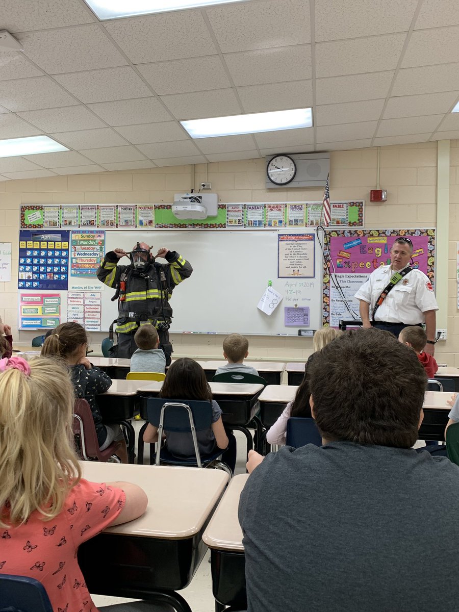 Denise Kangas tweet media