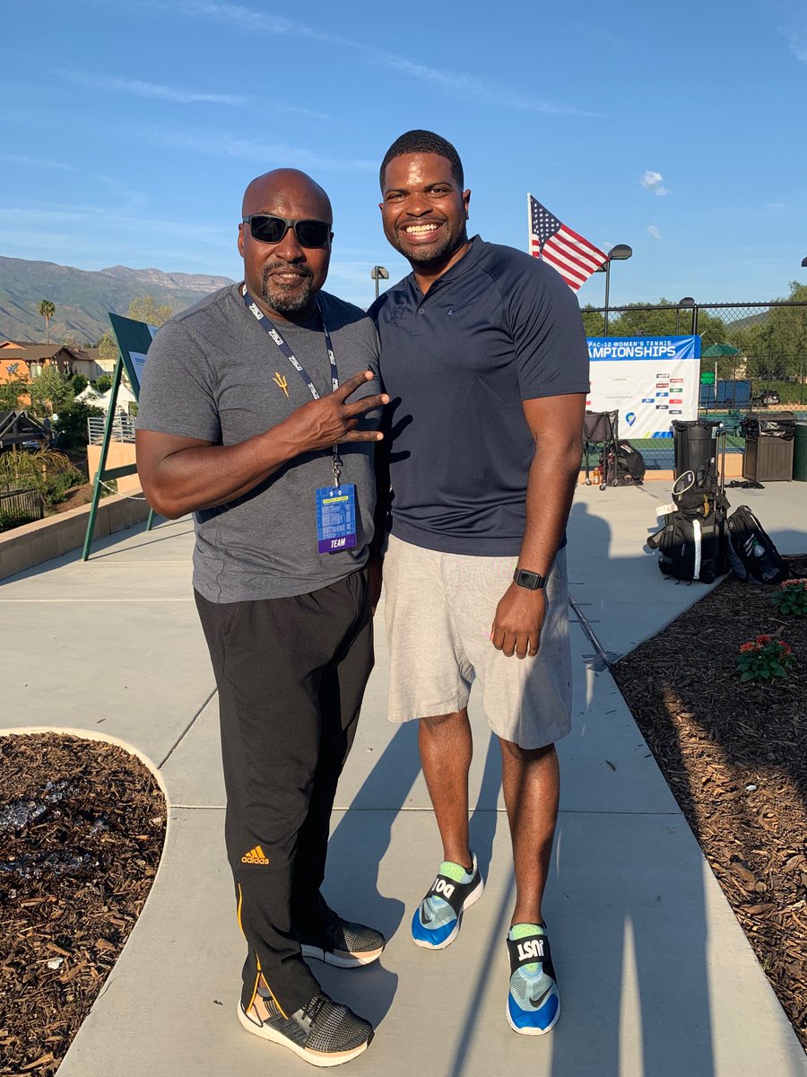 Chris_____Grant's tweet photo. Day 2 with ⁦⁦@sundevilwtennis⁩ very own ⁦@ScottieGraham⁩ ⁦@pac12⁩ championships!  #OHIOconnect #backthepac https://t.co/YxmwymoH6W
