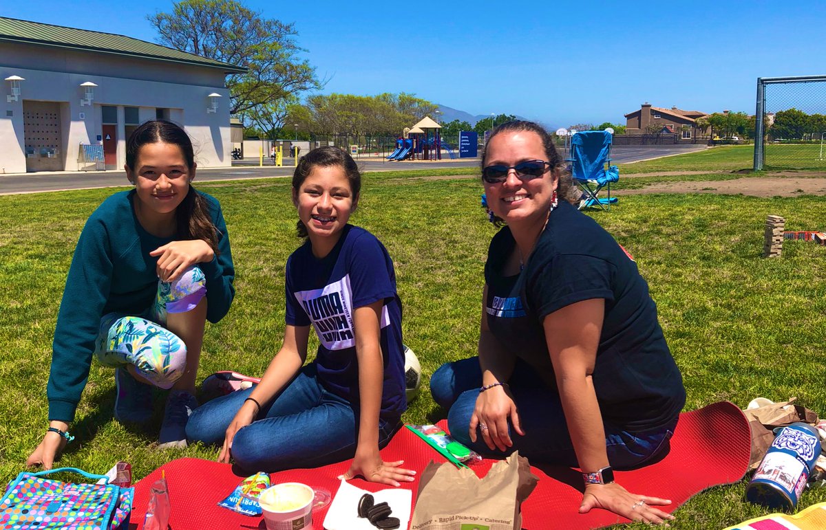 Enjoying sunshine ☀️ at our 3rd annual Military 🇺🇸 Family Picnic! I’m a proud supporter of our military-connected students and their families and a proud spouse of an Army veteran. #HkampSalutesOurMilitaryFamilies #ThankYou #Picnic #SunshineAndSmiles