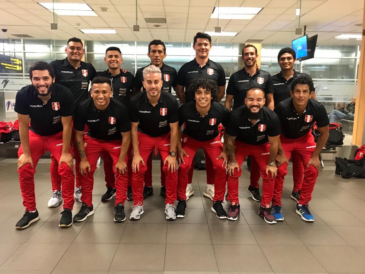 zairamarro25's tweet photo. Rumbo a las Eliminatorias de Fútbol Playa Brasil 2019! #prensa #FPF #PeriodismoDeportivo #MiChamba #UnaNuevaExperiencia #FútbolPlaya #Brasil #RíoDeJaneiro #ArribaPerú ⚽️🇵🇪🌊😎🙋🏻‍♀️! https://t.co/rKLa7CpGeb