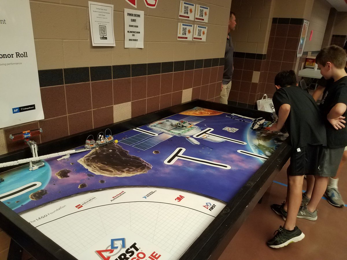 TISDRobotics's tweet image. Robotics Showcase was fabulous.  Thanks to everyone that participated.  @TomballISD