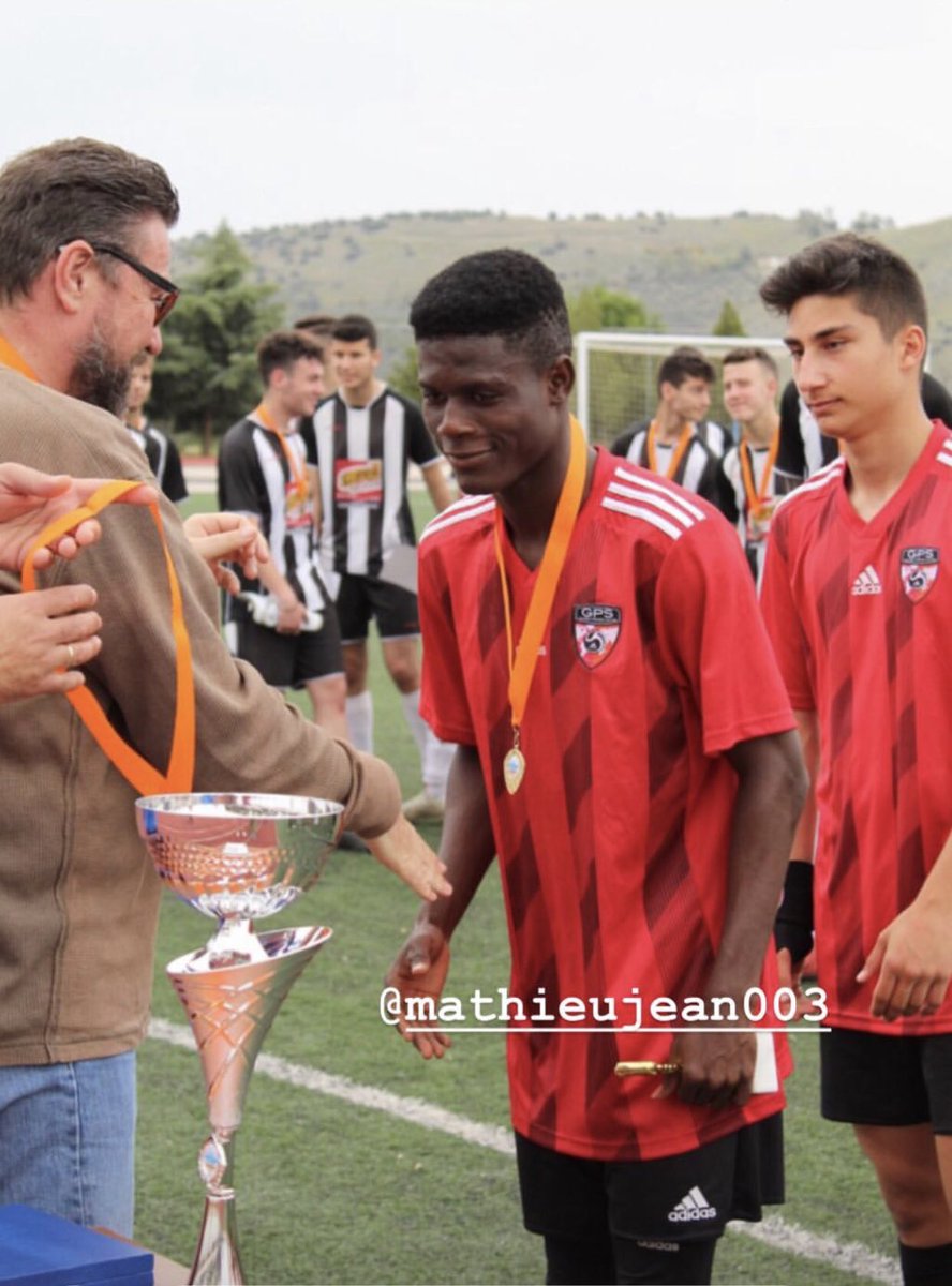 fc_toro's tweet photo. Another #fctoro 🇭🇹 #feelinggood #story in #greece🇬🇷 at @gpsseevalenciacf Diamantis Andronis #elite #tournament. Job well done 👏🏽👏🏽👏🏽 #machesouyo🙌🏽
.
#buildingit
#creatingit
#soccerlife
#haitilove
#islandlife
🌴🇭🇹⚽️ https://t.co/UCJFKpapGF