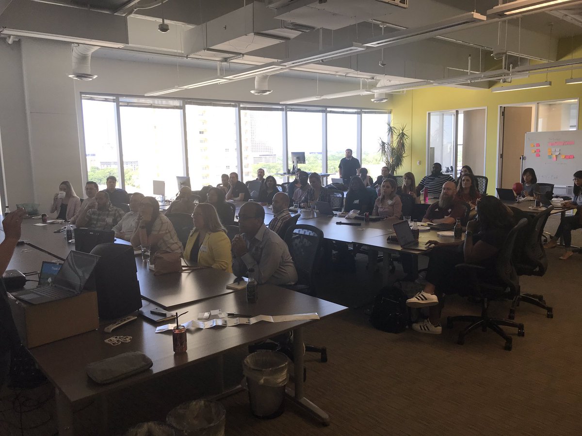 miller_becka's tweet photo. Great turnout for our Trailblazer Community group meeting today in Houston! Thanks to @SammiBragg @TailoredBrandon @_sgogulam &amp; Sloan Carter-Peterson for sharing your flows &amp; inspiring us all! #flowjam @salesforce @trailhead https://t.co/vbzcqUQYze
