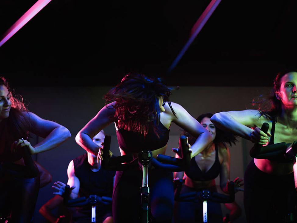 NappyValleyNet's tweet photo. Boutique fitness studio @psyclelondon have partnered with NappyValley to provide an exclusive offer of 4 Ride classes for Β£20 at their studio on Battersea Rise.
ππΌhttps://t.co/8qgOeY3G9y
#fitnessstudio #fitness #FitnessClass #Battersea #cyclingclass https://t.co/YSD6V06LpV
