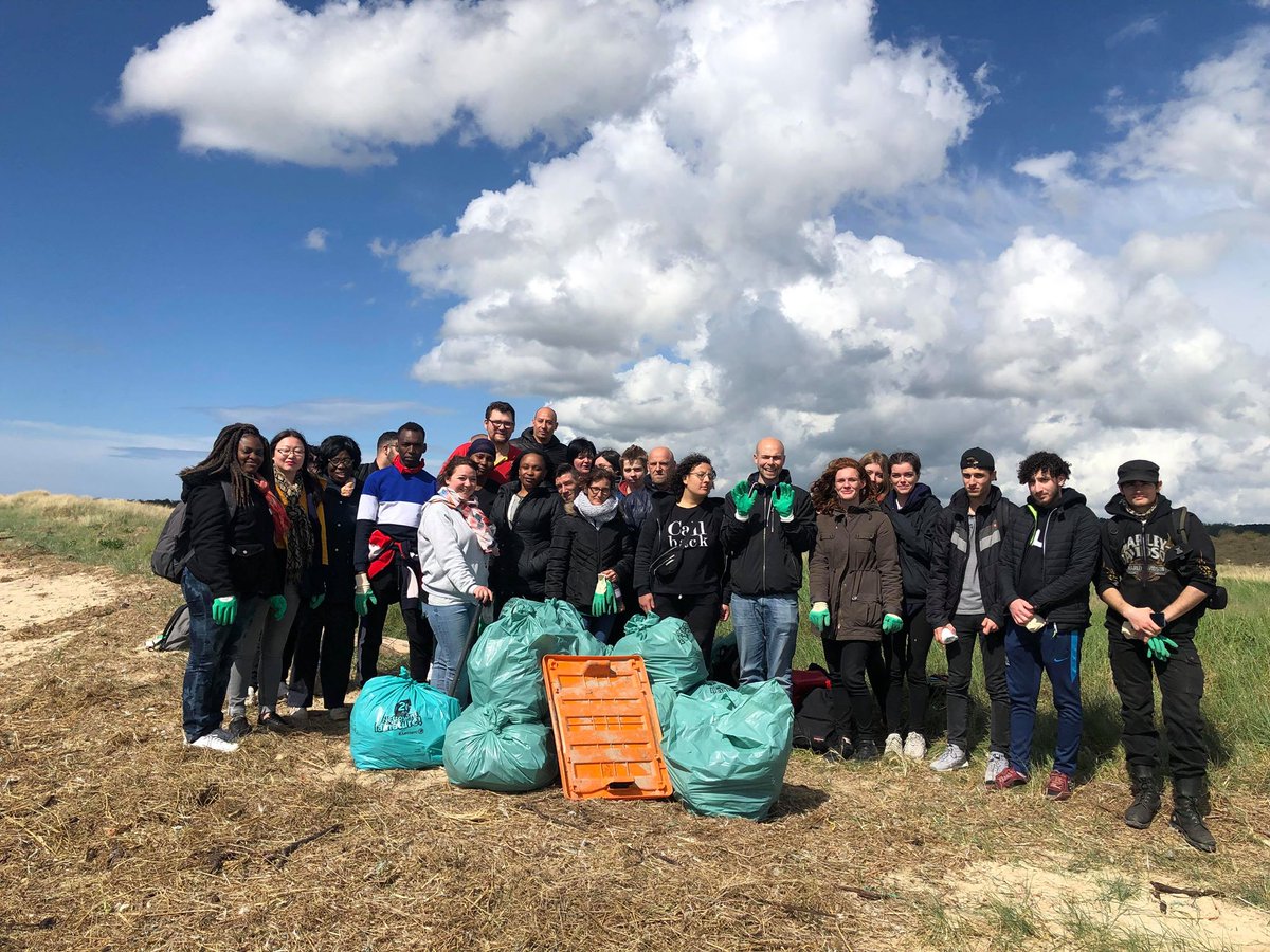 J-1 avant notre événement à <a href="/CiteNature/">Cité Nature</a> ! ⚓️🌊
Hier, <a href="/AFP2i/">AFP2i</a> a organisé une collecte de déchet ds la Réserve Naturelle de la Baie de Canche à @Etaples_sur_mer  🌍
14 sacs en 45 minutes : Il est urgent d'agir !