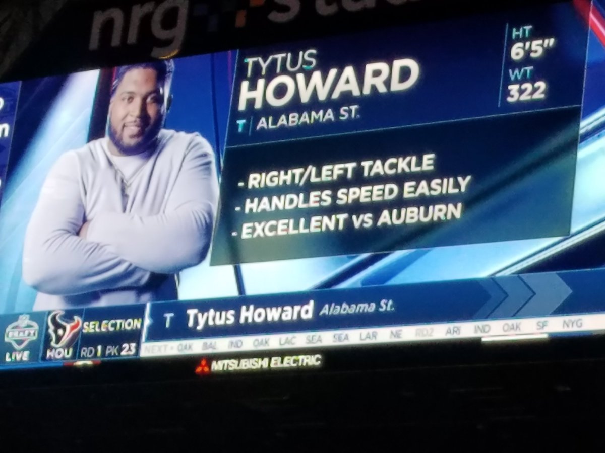 sredmonj's tweet photo. Our pick is in. #TexansDraftParty https://t.co/Ut7TvBbFLL