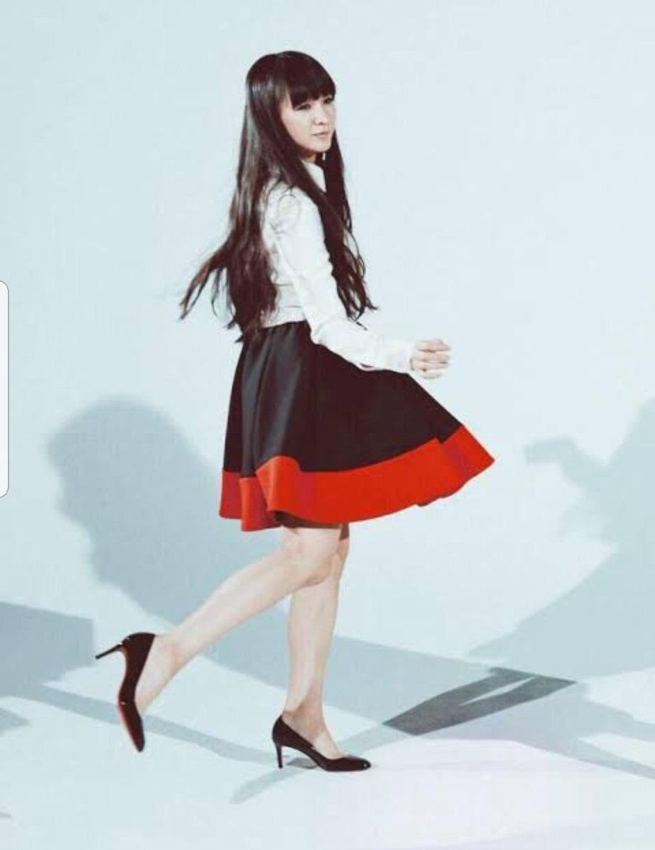 P 春秋さんのツイート かしゆかは骨格ウェーブ ナチュラル かしゆかの手 ナチュラル要素 手が大きい 骨っぽさが目立つ とにかく手が大きい もはや手が大きいのか顔が小さいのか混乱してくる おそらく両方 Perfume身長順 あ ちゃん かしゆか のっちを考慮