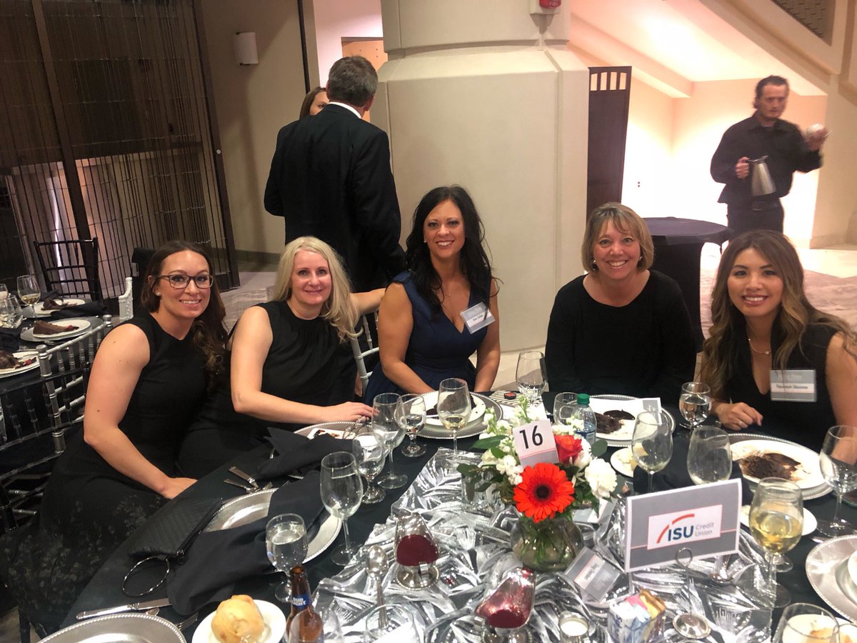 lookoutcu's tweet photo. We had a great evening at the @IdahoStateU Presidential Inauguration Dinner tonight! We love supporting First-Generation student scholarships and ISU President, Dr. Kevin Satterlee. Thank you for letting ISU Credit Union be a part of this wonderful evening! #isucufored https://t.co/UsUsyrSTl7