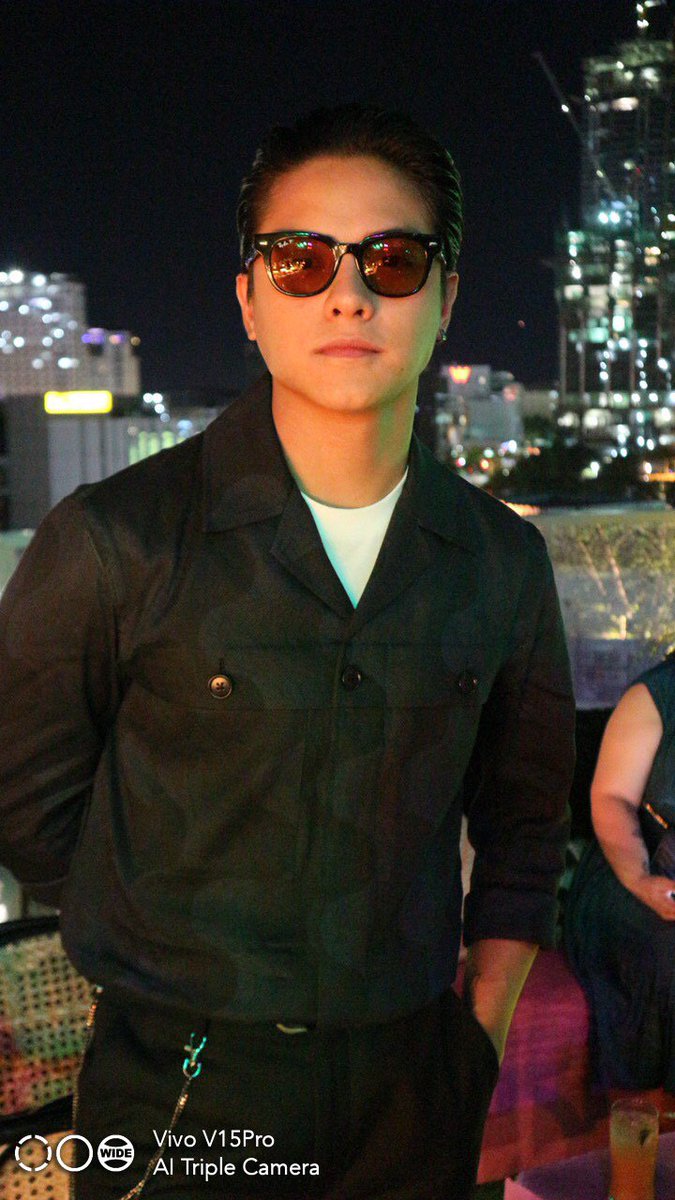 Bente Kwatro! π€#LevelUpToVivoV15 https://t.co/gS1mdCiiT0