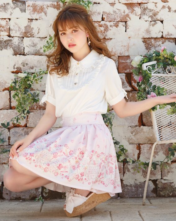 限定二枚目50%OFF リズリサ こねこのキャンディワゴン柄 ジャンスカ