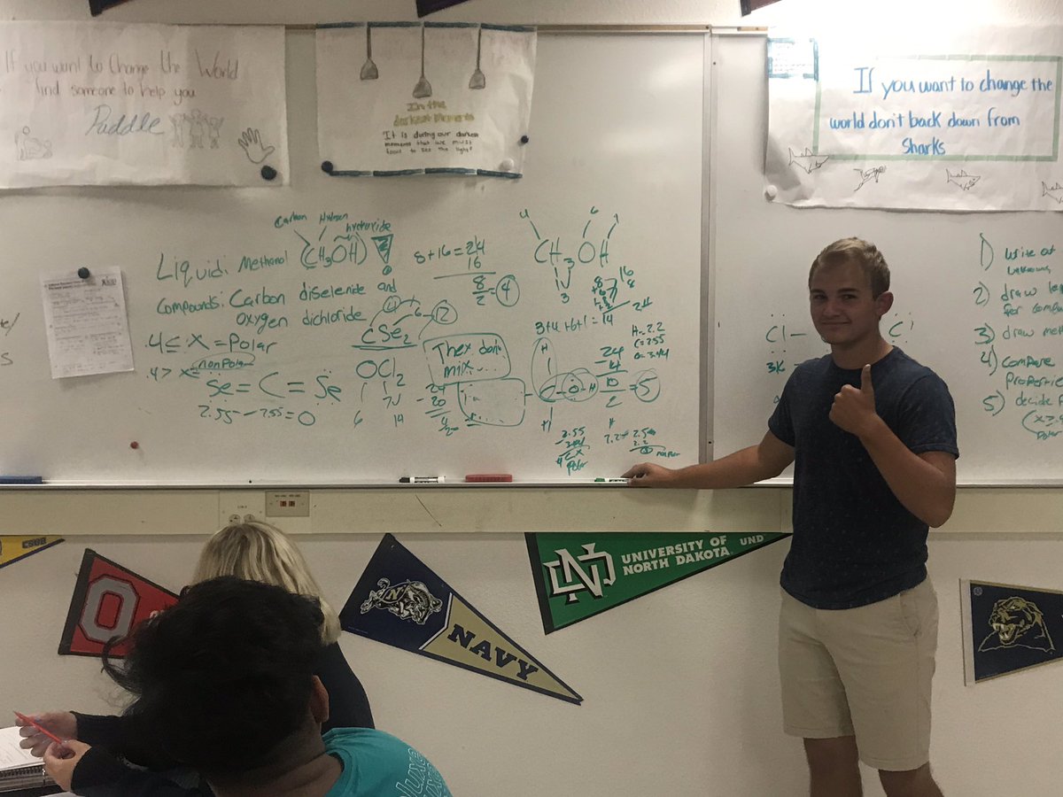 mm_avid's tweet photo. Tutorials: Sometimes we land, and sometimes we shift our sails. Great day of learning, perseverance, &amp; a sense of humor! #avidfamily #workhard https://t.co/QA02aOCZnX