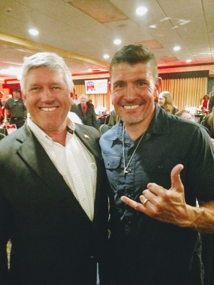 TroyDowningMT's tweet photo. Great talking with Kris "Tanto" Paronto tonight in Billings. Thanks to the Yellowstone County GOP for hosting. #Benghazi #Paronto #Billings #Montana #Ranger #13Hours https://t.co/tHTJxXTtpt
