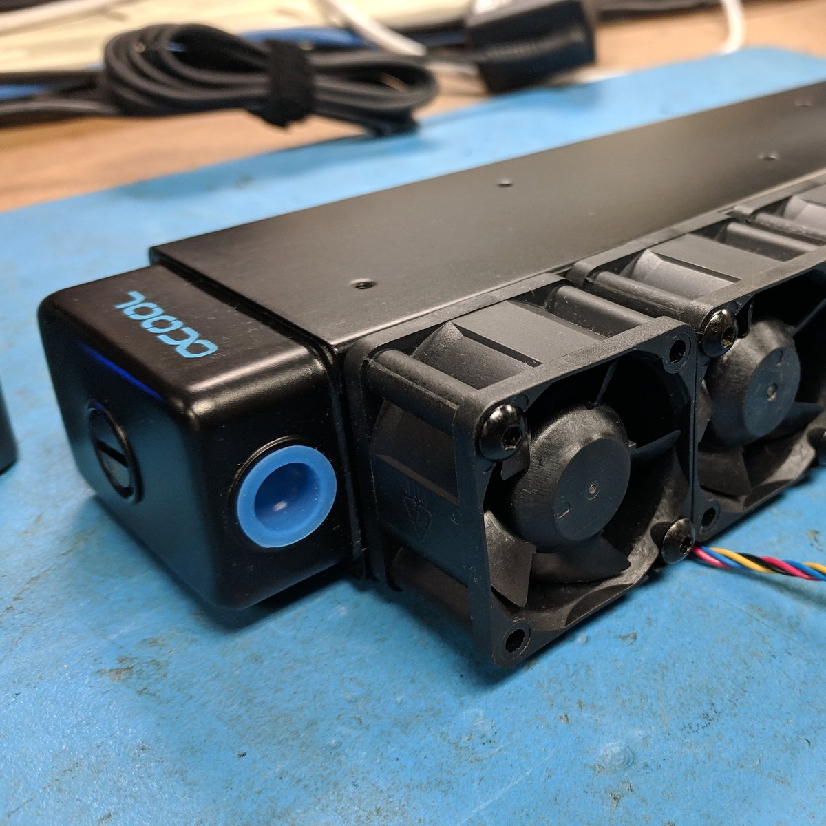 ModMyMods's tweet photo. A little teaser of the 40mm radiator with server fans installed 🤣

This should be interesting 😎

#MiniRads #Radiator #40mm #SFF #SmallFormFactor #TightFit  #Watercooling #Watercooled #Liquidcooling #Liquidcooled #Alphacooled #Alphacooling #LianLi #PCCase #servercooling https://t.co/LjhDzps2XP