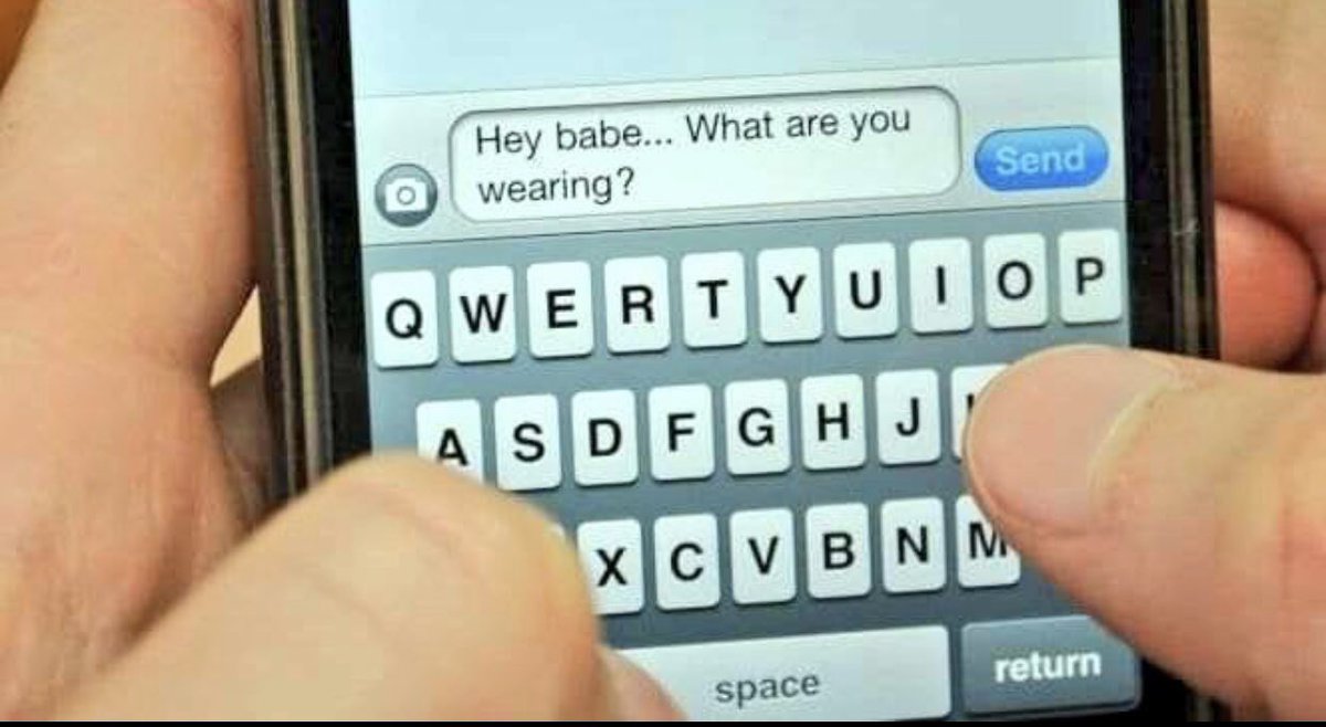 sextingiswrong's tweet photo. When you get a sext, talk to someone you trust and ask for help. Don’t be afraid nobody should have to go through this alone. #SLSSENG2D https://t.co/kE865KAhKn