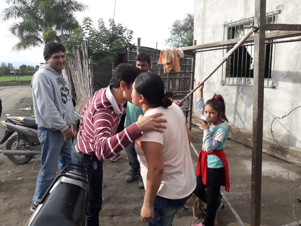 AFloresOK's tweet photo. Esta tarde  caminamos el barrio San Francisco, agradecemos a los vecinos el recibimiento.
Charlamos las propuestas que tenemos
Juntos y con su apoyo lograremos el aguilares que queremos!
#HagamosJuntosAguilares
#HagamosJuntosTucuman https://t.co/T1ZvdMMpyY