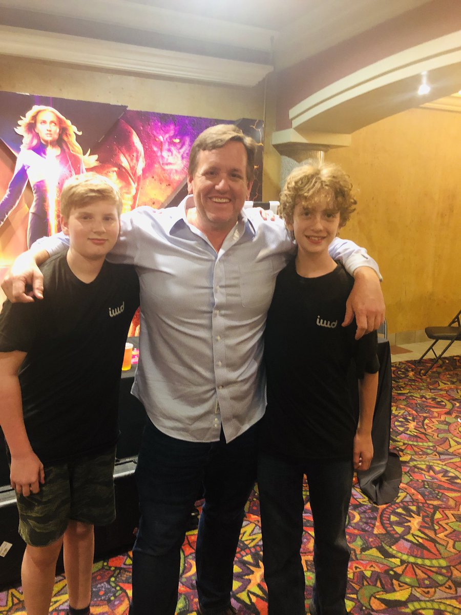 saas_boss's tweet photo. Thanks for having us at the @Avengers @magento event #twitterlessKevin @IWDagency #onlyOneChildIsMine https://t.co/pPmimMkZEh