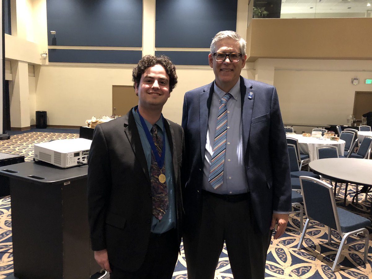 jdrochlin's tweet photo. And that’s a wrap, four more accolades under the belt before I’m out of here! But of course, I couldn’t have done it without wonderful @commCSUF faculty mentors like @jasonmshepard and @WRBaranger! #CommOnOver2019 https://t.co/BA4acxD4Vf