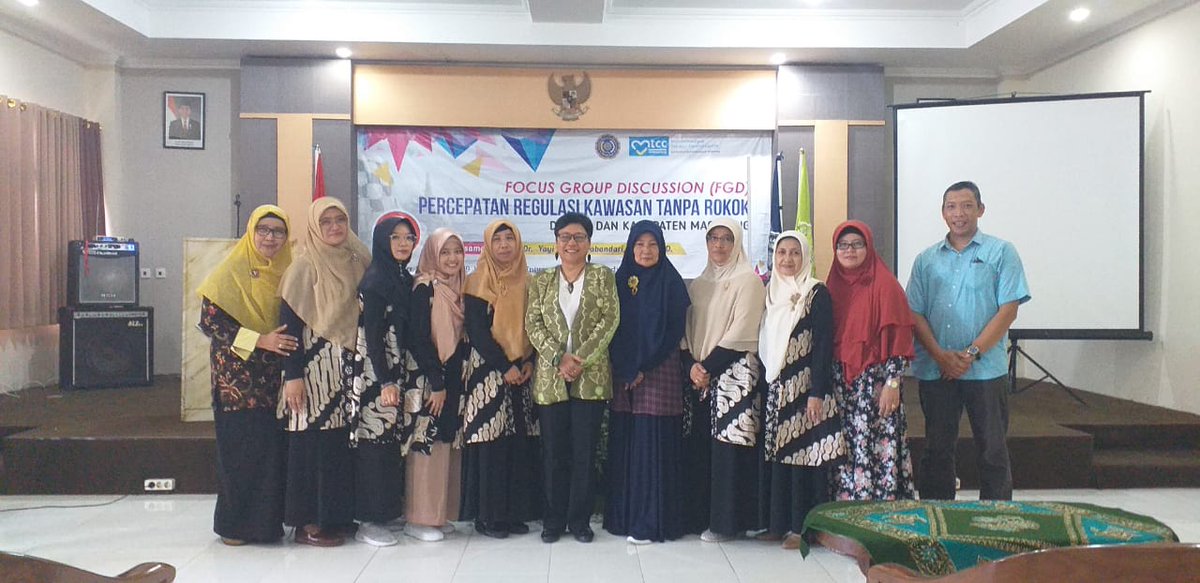 mtcc_ummgl's tweet photo. Acara Focus Group Discussion Percepatan Regulasi Kawasan Tanpa Rokok di Kota dan Kabupaten Magelang dengan narasumber Prof.Dra.Raden Ajeng Yayi Suryo Prabandari M,Si., Ph.D.

Acara dilaksanakan dengan peserta dari berbagai OPD,LSM pada hari Senin,22 April 2019. https://t.co/O7DxiQ03oO
