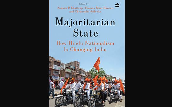 CPR_India's tweet photo. CPR, @TCPD_Ashoka, @CSHDelhi & @HarperCollinsIN: Launch & discussion on #MajoritarianState edited by @ChatterjiAngana Thomas B. Hansen & @jaffrelotc featuring @AnjaliMody1 @Ahmed1Hilal Sudha Pai @gilkumar TODAY, 6 PM Alliance Française de Delhi, Auditorium https://t.co/GBjHoLS9xQ https://t.co/KruD2RRgVj
