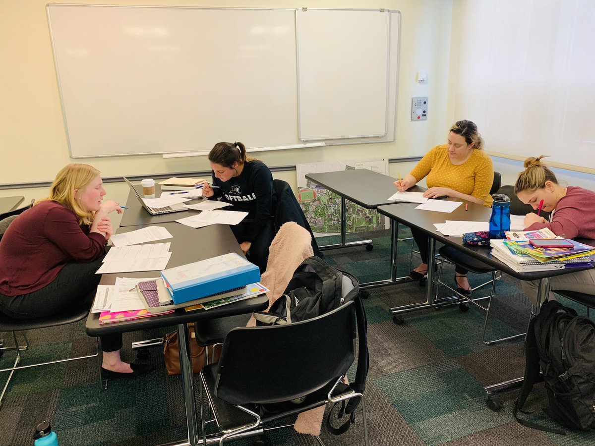 LiteracyChef's tweet image. Graduate #SpecialEducation candidates hard at work developing key understandings through text dependent questions &amp;amp; finding the magic scaffolded questions have in making any text accessible fr all learners. #LoveYourProcess to #TeachTheProcess #PCEDU606! #read @MsBolduc3CB