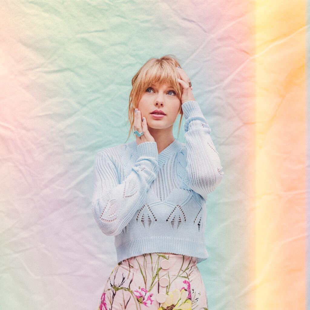 1relia's tweet photo. @taylorswift13 we can’t spell awesome without you! https://t.co/122HQToxnu