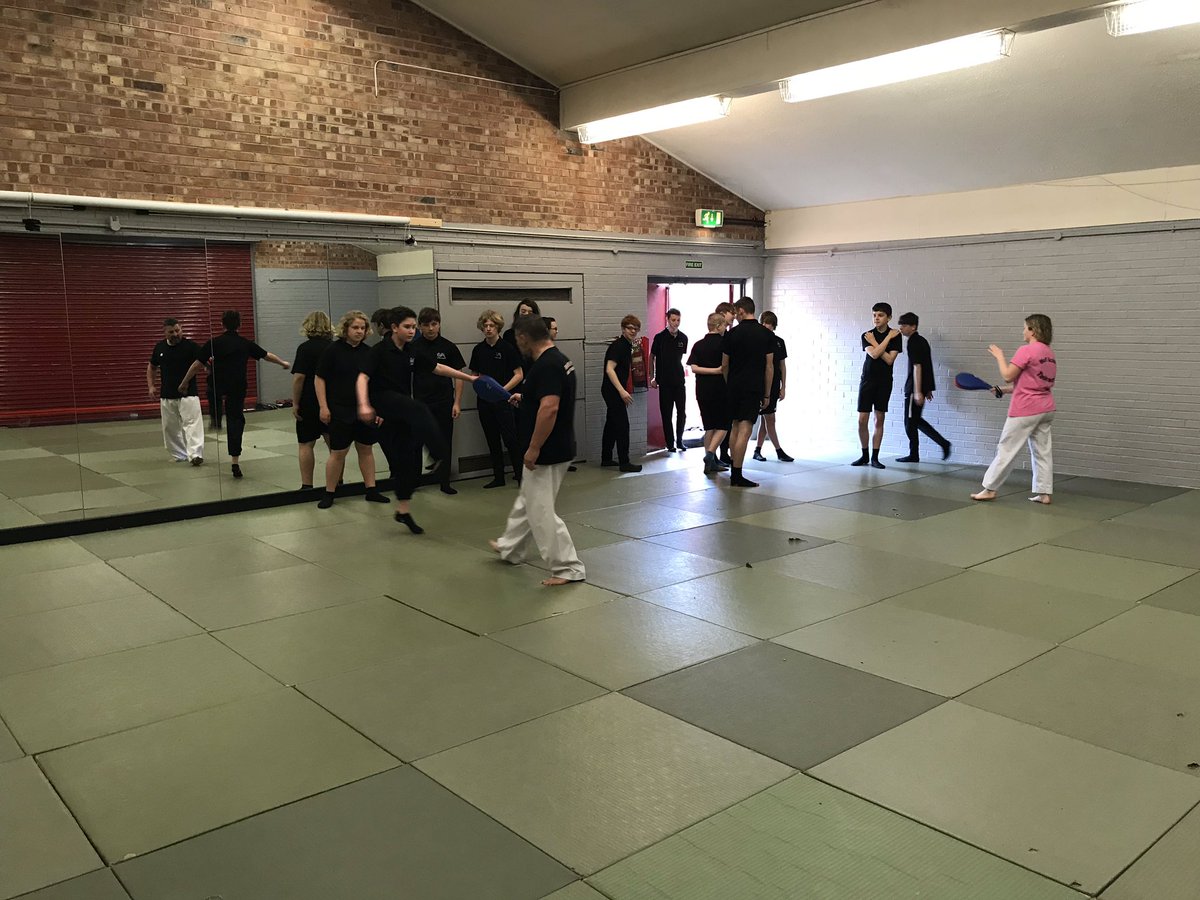 TheSuttonAC_PE's tweet photo. Fantastic experience for over 100 @TheSuttonAC students yesterday! #wolfMMA coaches came and delivered taster sessions throughout core PE - hopefully its #sparked an interest or passion for an activity they haven’t experienced before https://t.co/VaneM5PFxn