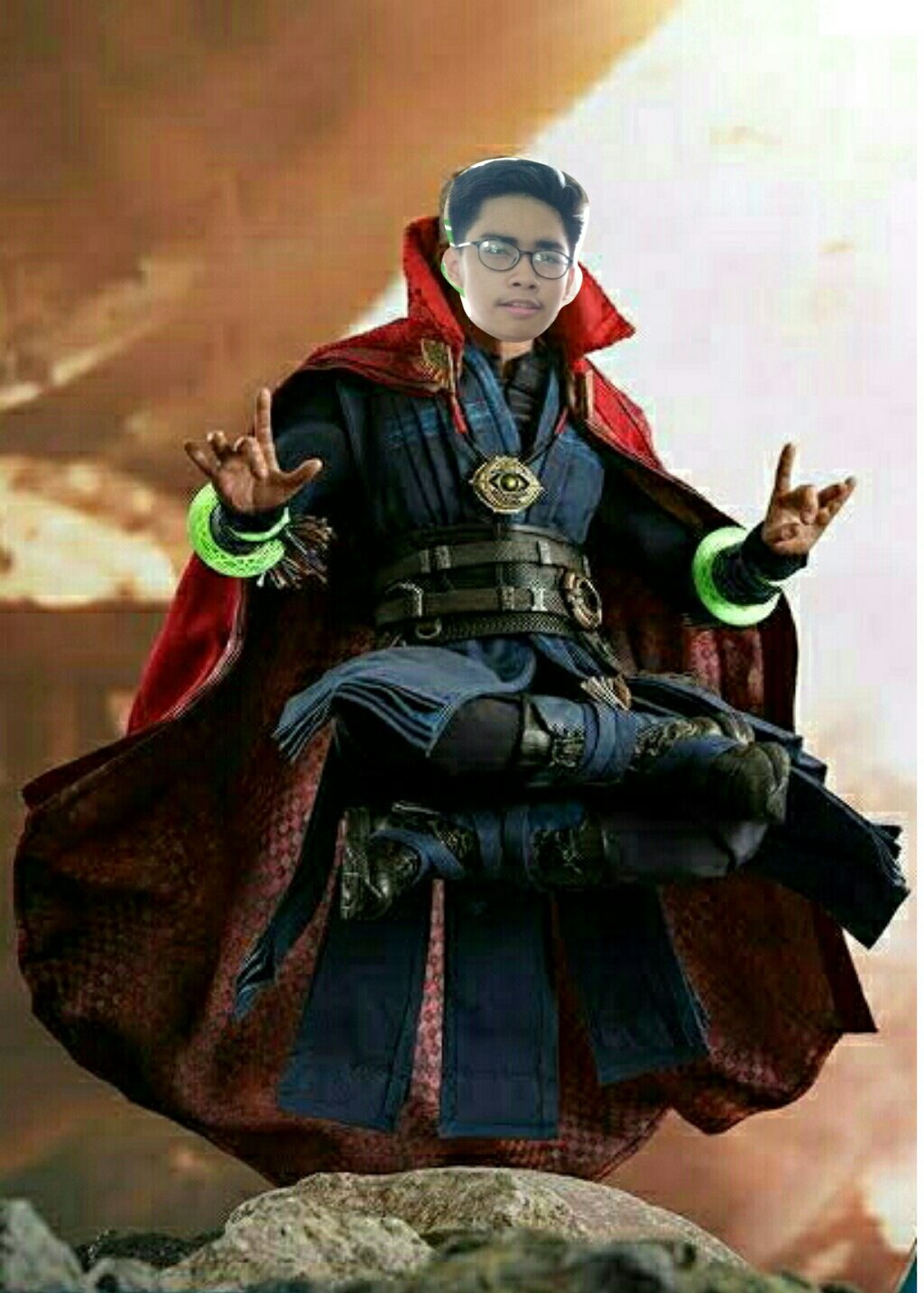Happy Birthday sa boy counterpart ko sa pagiging multifandom. Ara pa sa akon Eye of Agamotto mo HAHAHA 