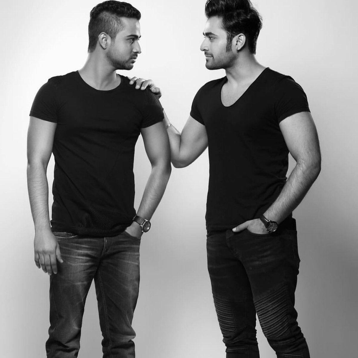 abhijkmishra's tweet image. Change your life today. Don't gamble on the future, act now, without delay. 💪🏻🤩📽🎭    #GoodMorningWorld #HappyFriday  #motivationquotes #work #workout #model #actor #mylife #actorslife #lovemylife #shoot #abhishek #abhishekjkmishra #pealvpuri #nagin3 #india #omsairam