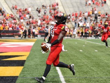_snowflyzone_'s tweet photo. Snow Fly Zone 2.0 ❄️🚫 @_SmashAmos31 @JaireAlexander @Joshrando3 @darnellsavage_ https://t.co/csqdCUEn5Q