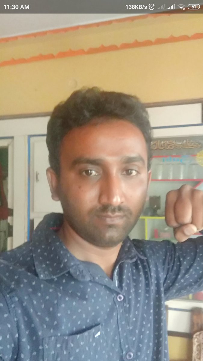 Irfath12's tweet photo. @Vivo_India When my #RCB  team catch drop 
#Perfectfan #VIVOIPL #Bengaluru https://t.co/mYXG5LnjMR