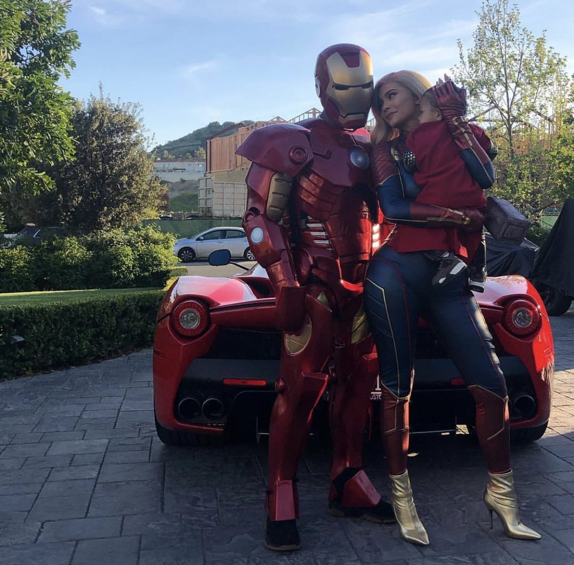 No Jumper On Twitter I Love That Travis Scott Owns A Iron Man Suit - roblox iron man suit up