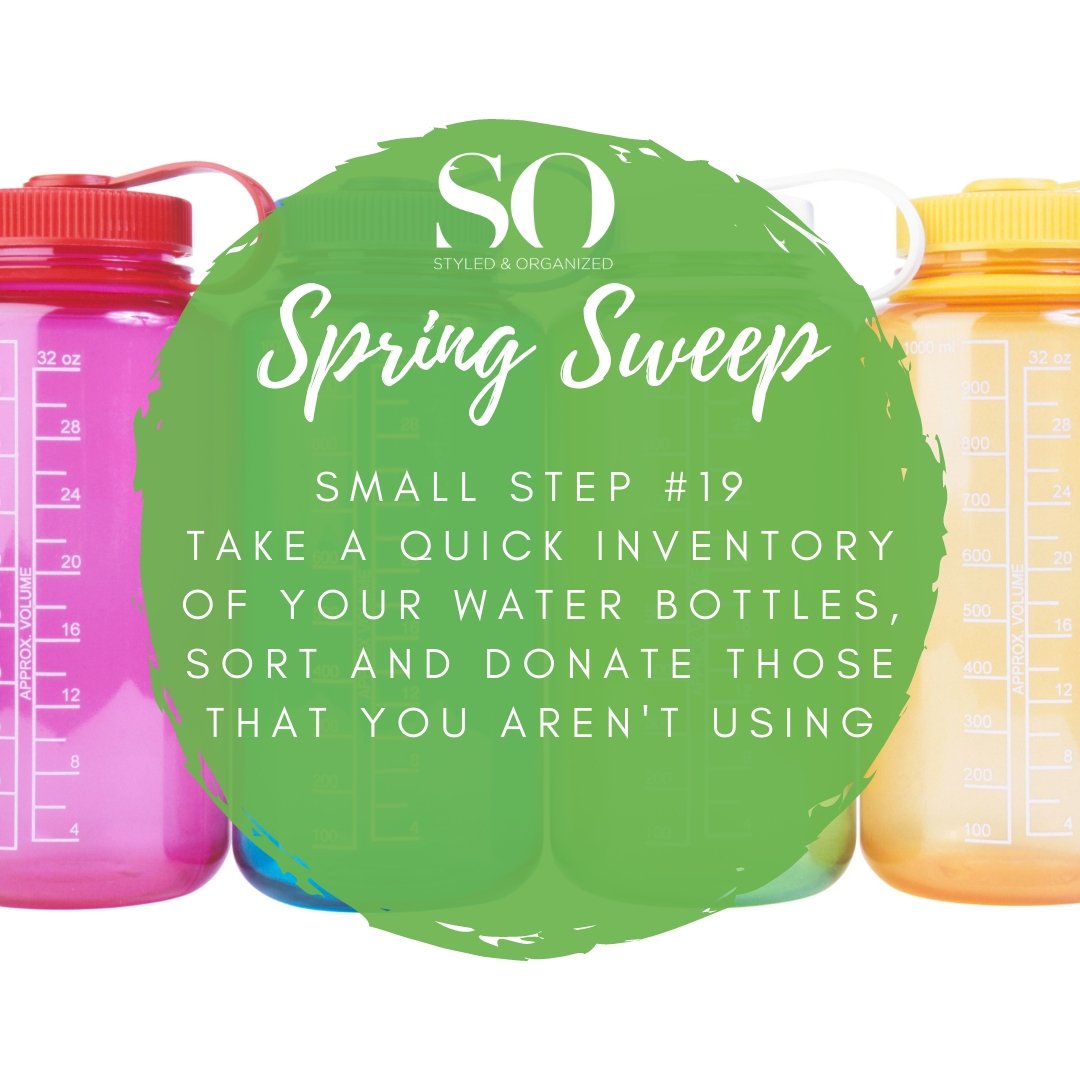 StyledOrganized's tweet image. We all seem to have too many water bottles!  It’s probably time to pick out the ones that you have never even used and donate them.

#SOSpringSweep #waterbottles #kitchenorganizing
•
•
•
#StyledandOrganized