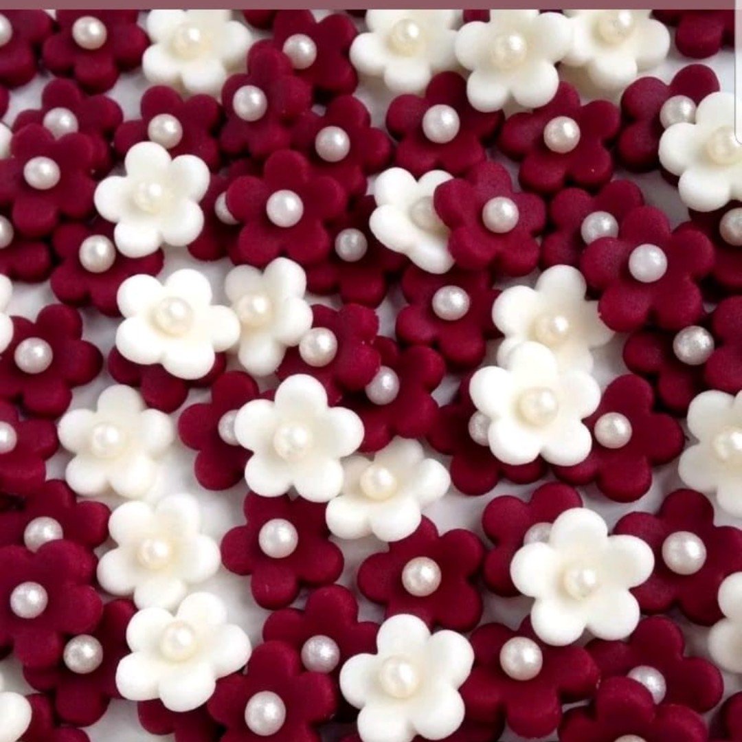 I have started doing some research for challenge #8. I am taking inspiration from these icing flowers. The wedding colour is burgundy, so this is what I will be aiming to replicate. But I am beginning to wonder if I have bitten off more than I can chew!