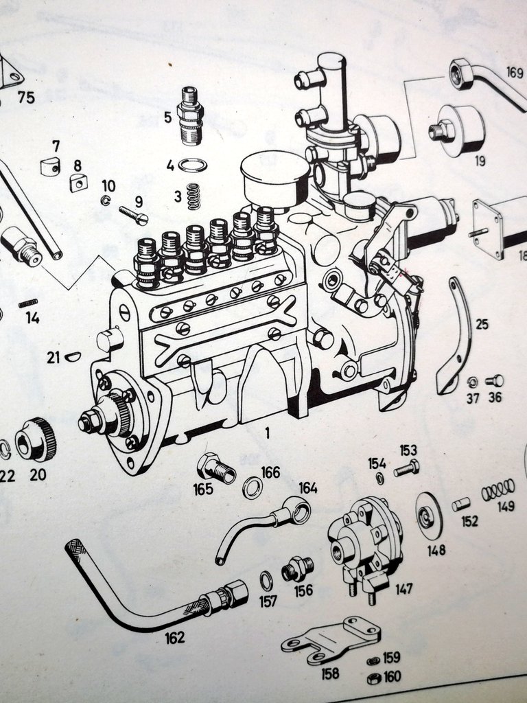 wegenwacht4447's tweet image. Deze mooie Mercedes 230SL cabriolet oldtimer  uit 1966 had even wat hulp nodig om rijdend uit de winterstalling te komen.