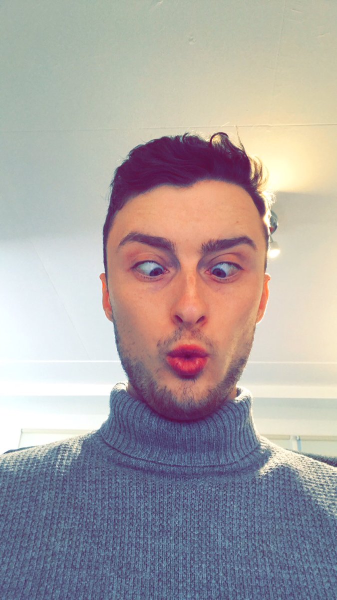 IceWyte's tweet image. **Giveaway**

H@LY Sh$T!

To say thank you to all you incredible people and your constant support.

I’m doing a random game key giveaway every half an hour tonight on stream.  With 5 keys to be won! 

They’re all a mystery but I can tell you one is AC Odyssey. 

#twitch #giveaway