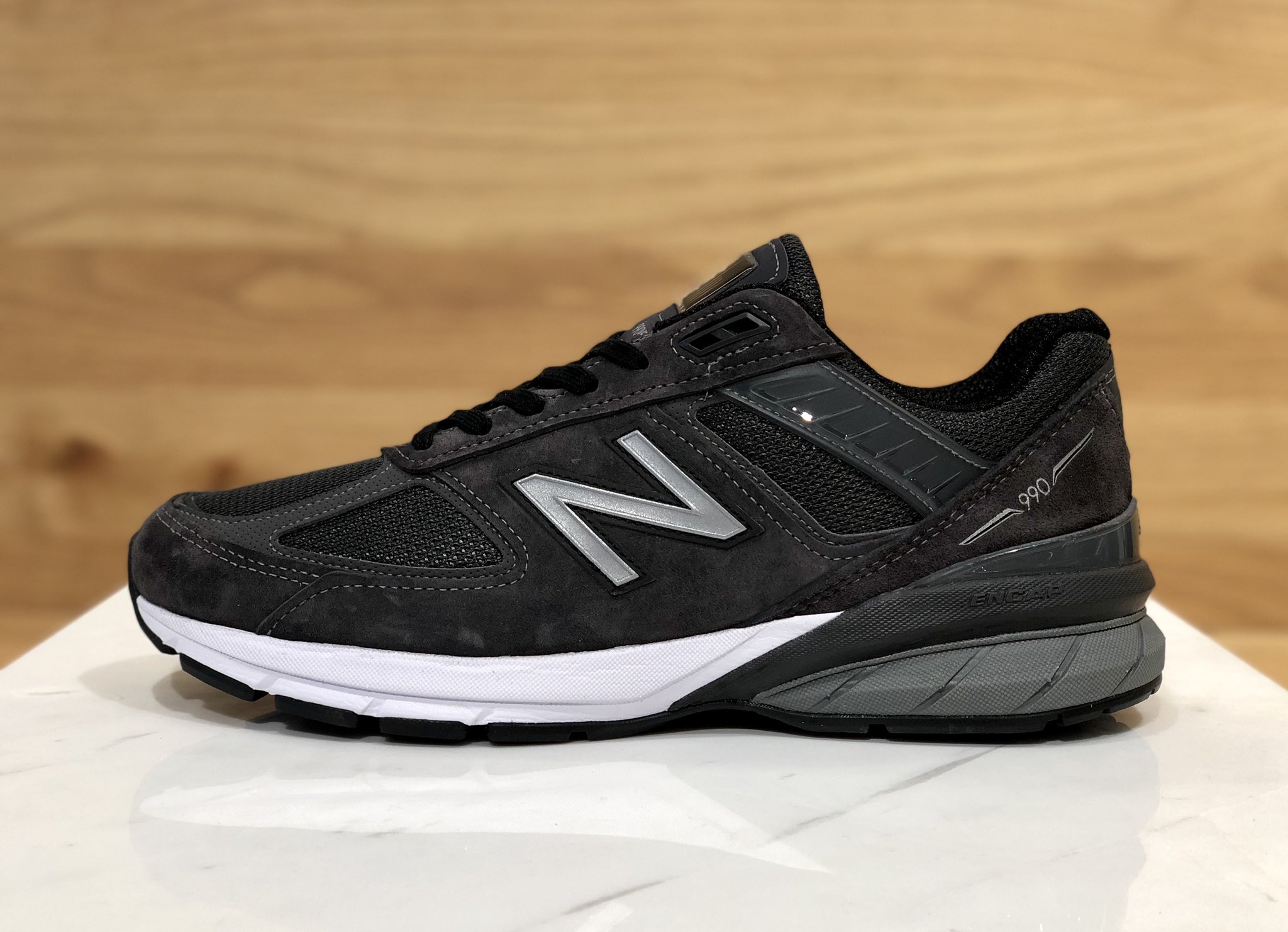 new balance 990v5 UA別注チャコール